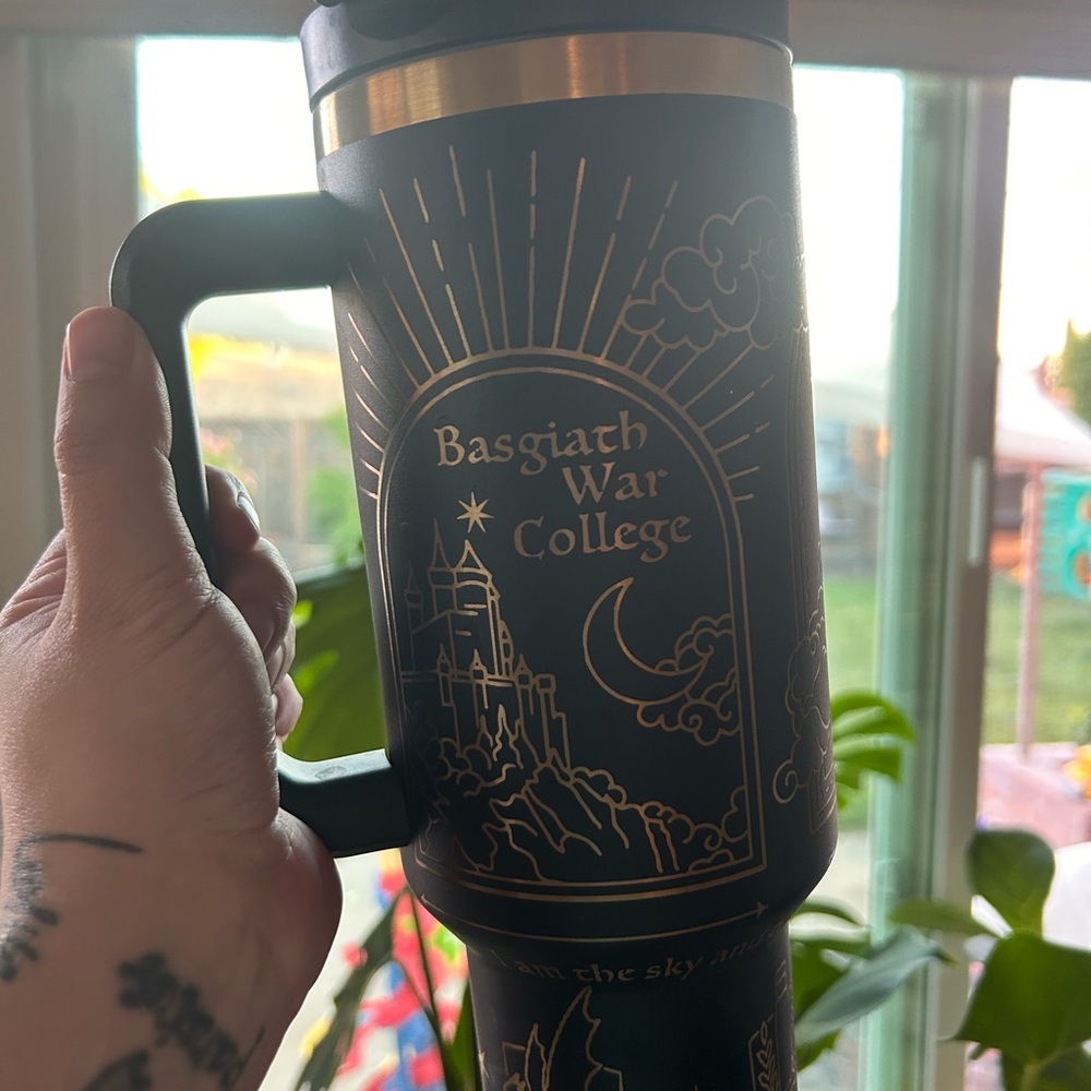 Juggy Fourth Wing Black and Gold Tumbler